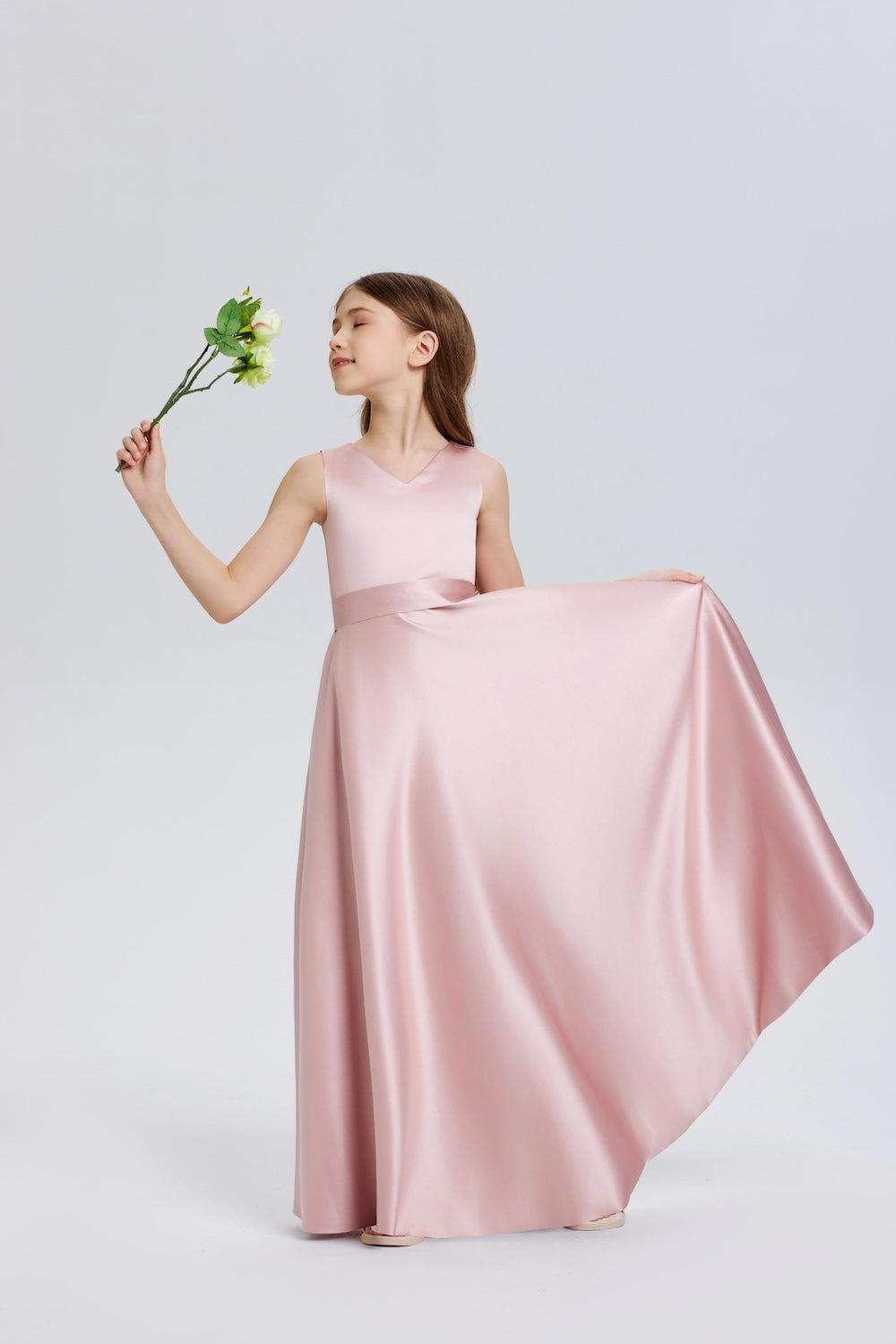 Charming V-Neck Sleeveless Chiffon Flower Girl Dress