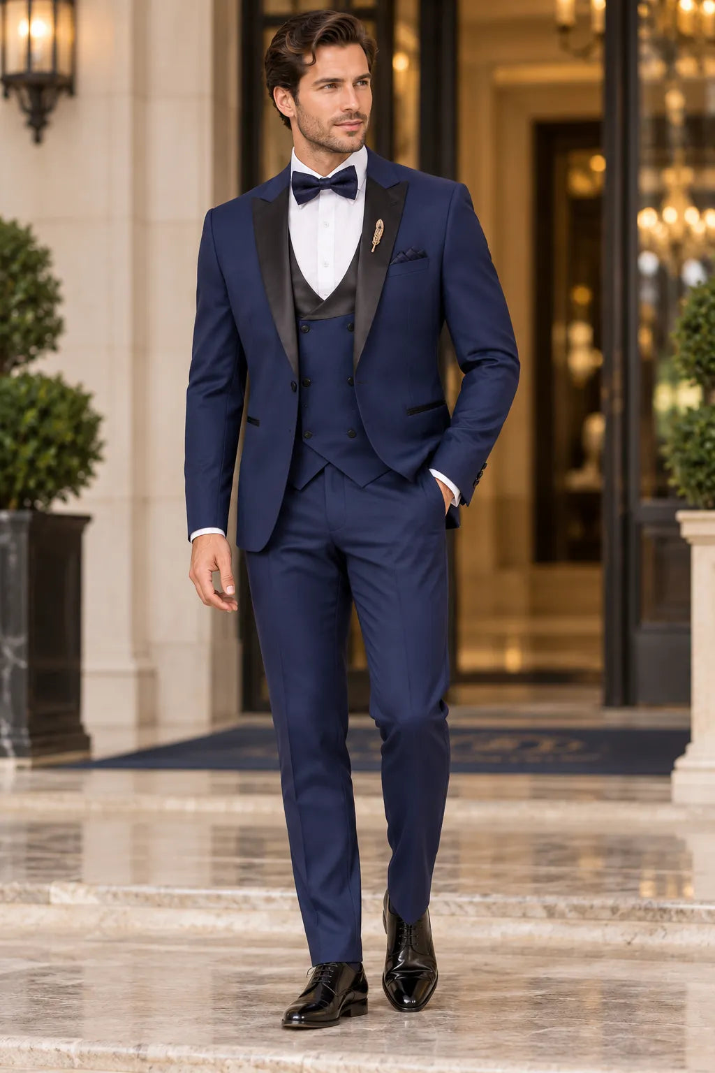 Men's Contrast Shawl Lapel Tuxedo 3 Piece Suit