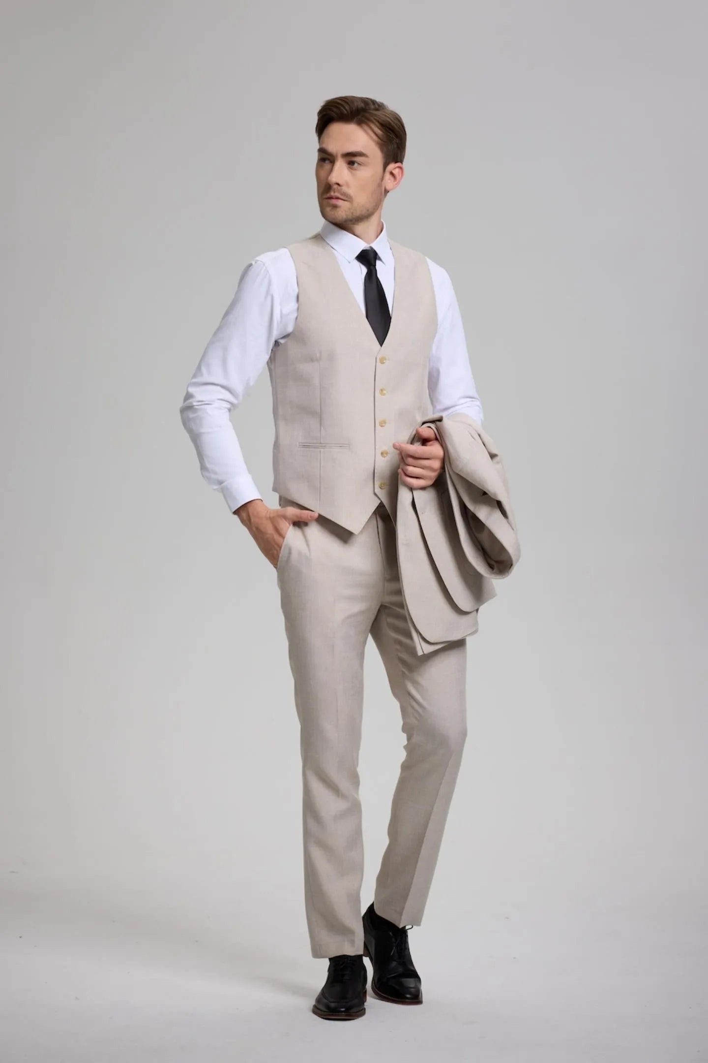 men's beige gray 3-piece suit with vest – ready for a business event or a formal gathering, featuring a classic fit.