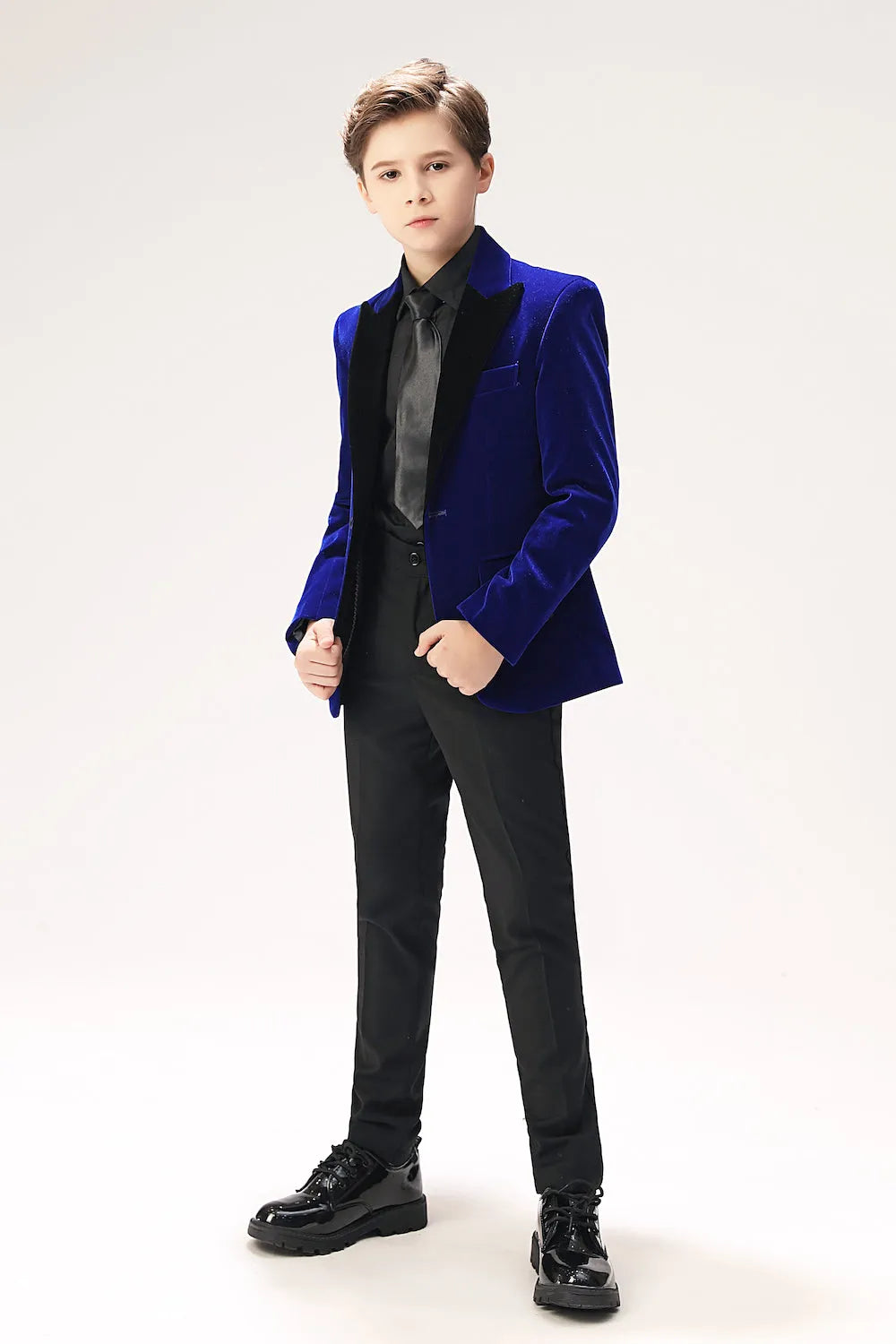 Royal blue velvet boys' suit with jacket, vest, shirt, pants, and bow tie – 5-piece formalwear for weddings