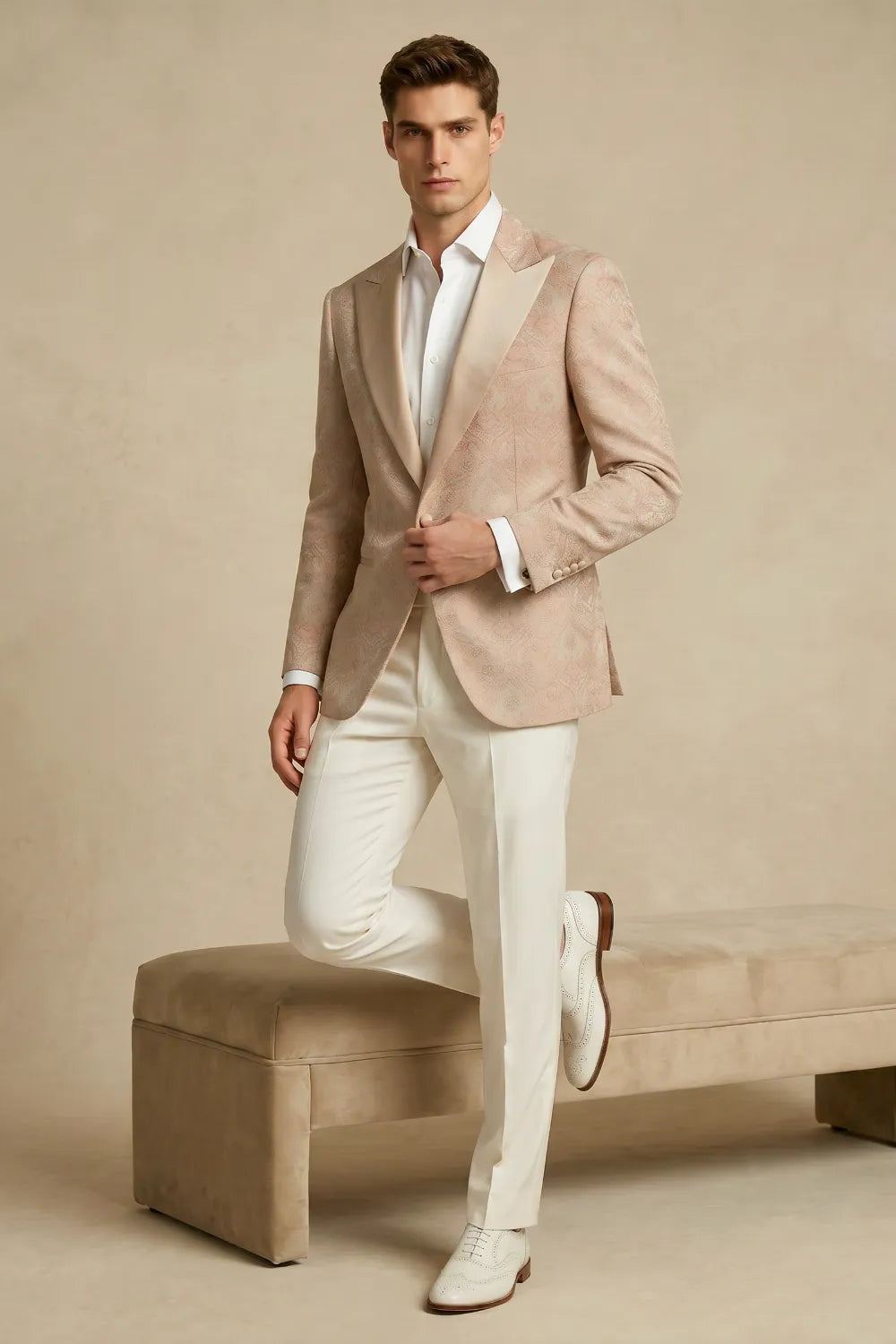 Men's Champagne Jacquard Peak Lapel 2-Piece Suit