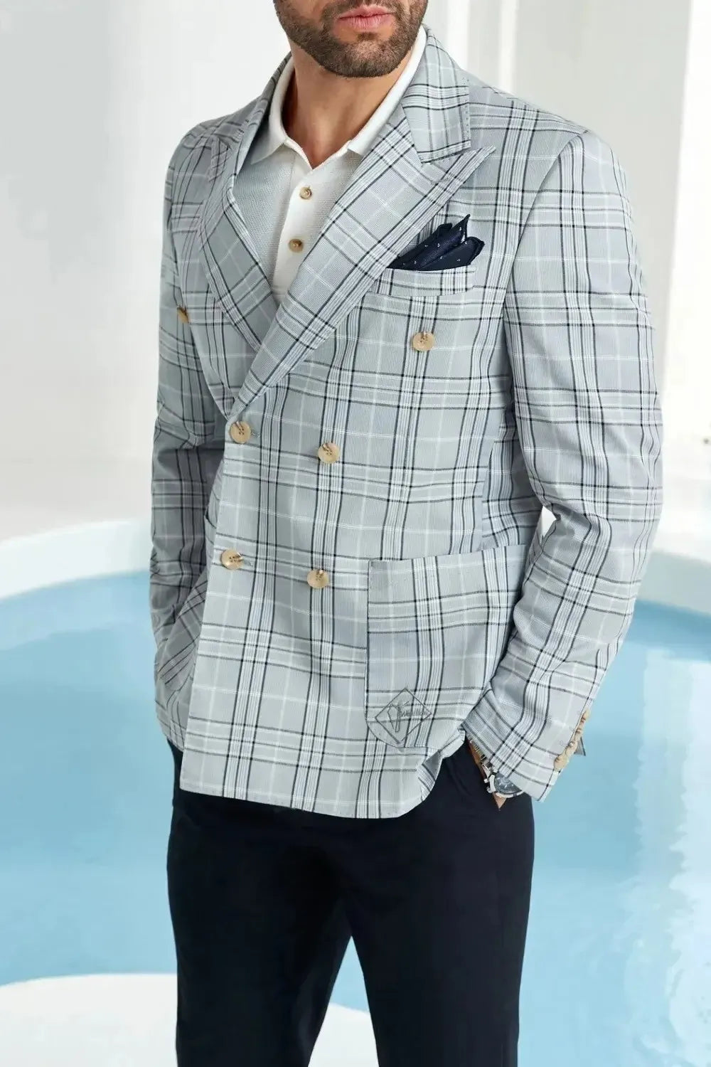 Men's Grey Plaid Double Breasted Peak Lapel Blazer