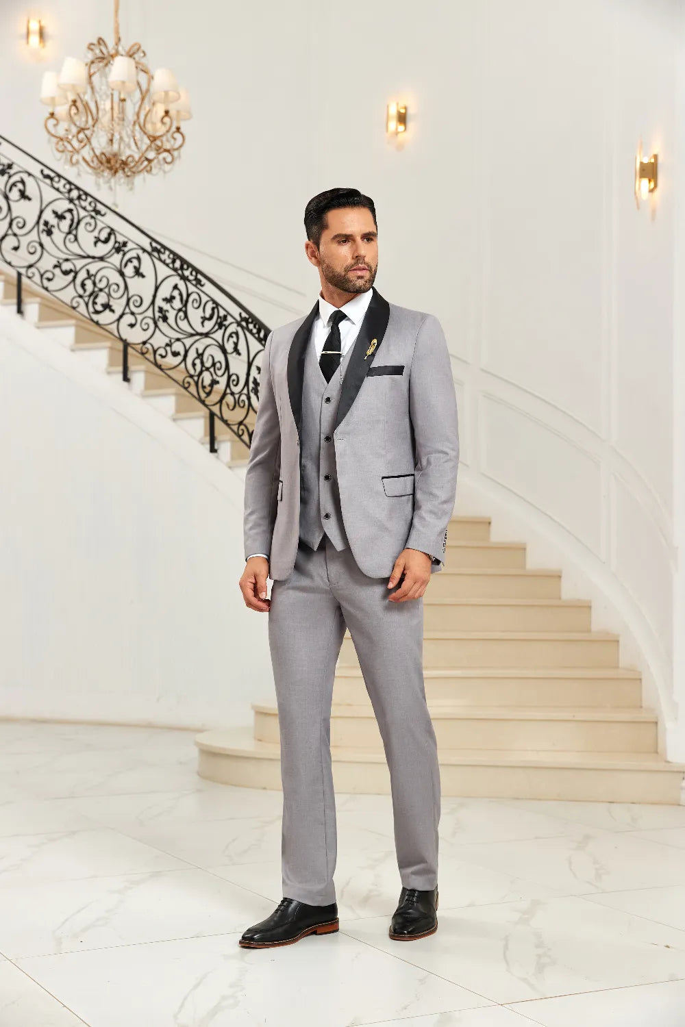 Men's Grey Shawl Collar 3 Pieces Suits