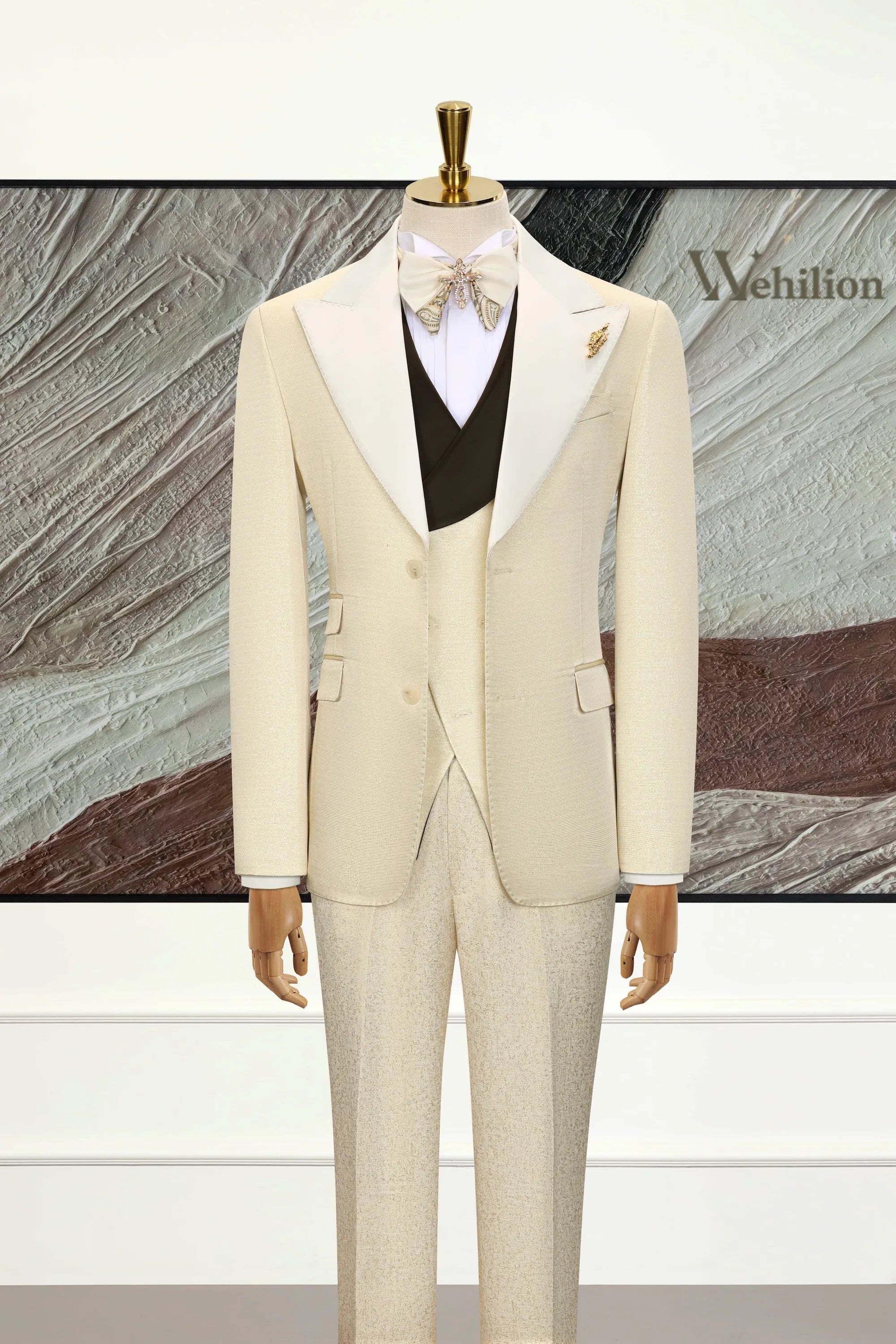 Men's Ivory Peak Lapel Party 3 Piece Suits