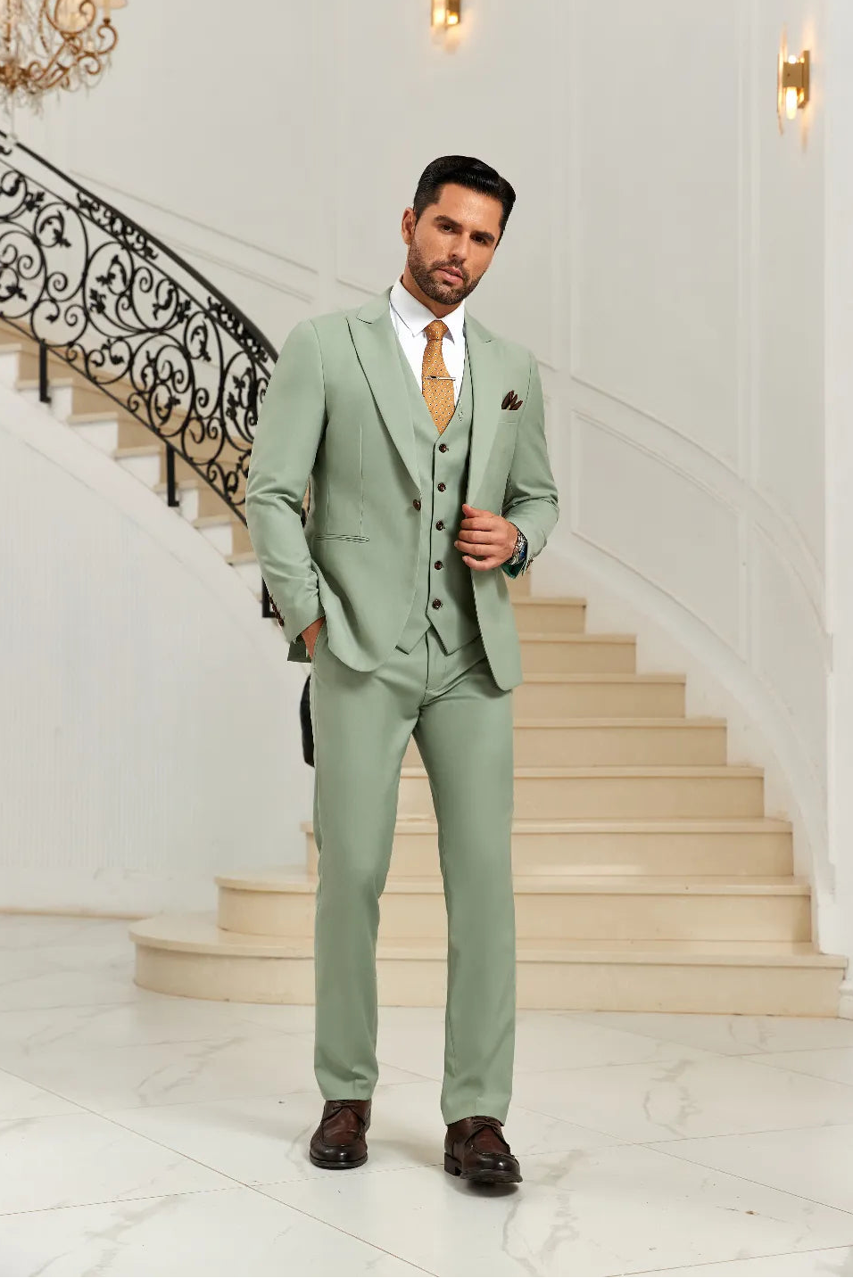 Men's Light Green Peak Lapel 3 Pieces Suits