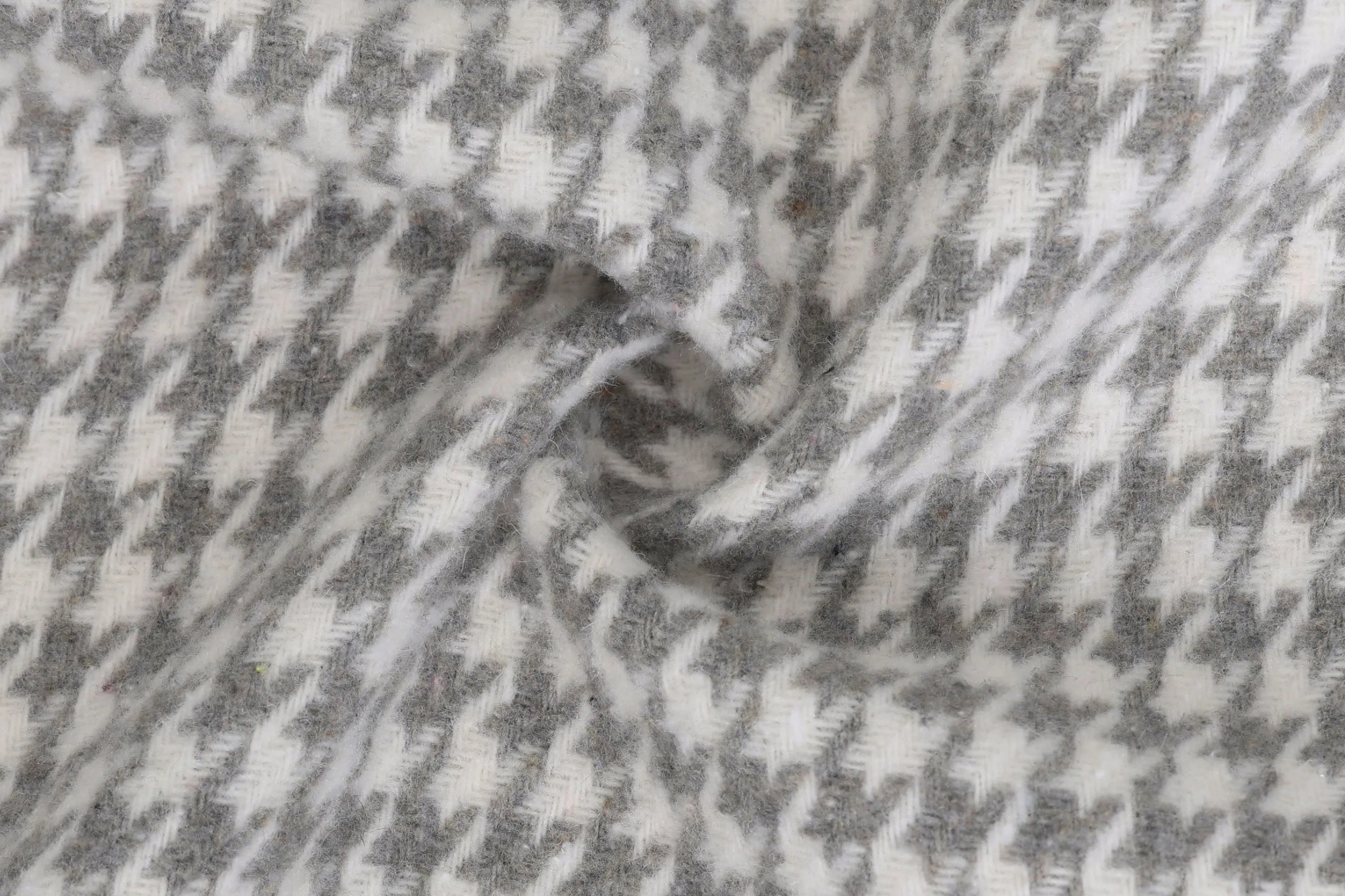 Men's Grey Houndstooth Herringbone 3 Piece Suit