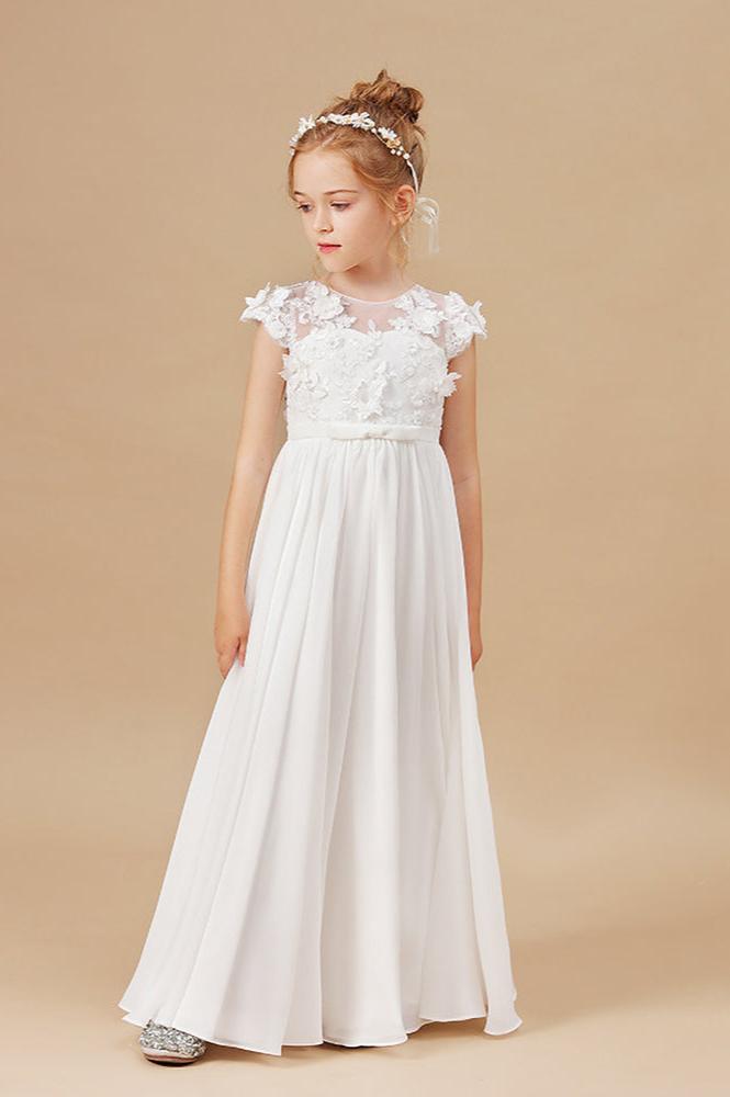 Wehilion flower girl tulle dress in white with floral embellishments and a flowy skirt