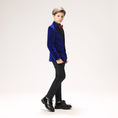 Cargar la imagen en la vista de la galería, Royal Blue Velvet 5 Piece Boy's Formal Boys Suits
