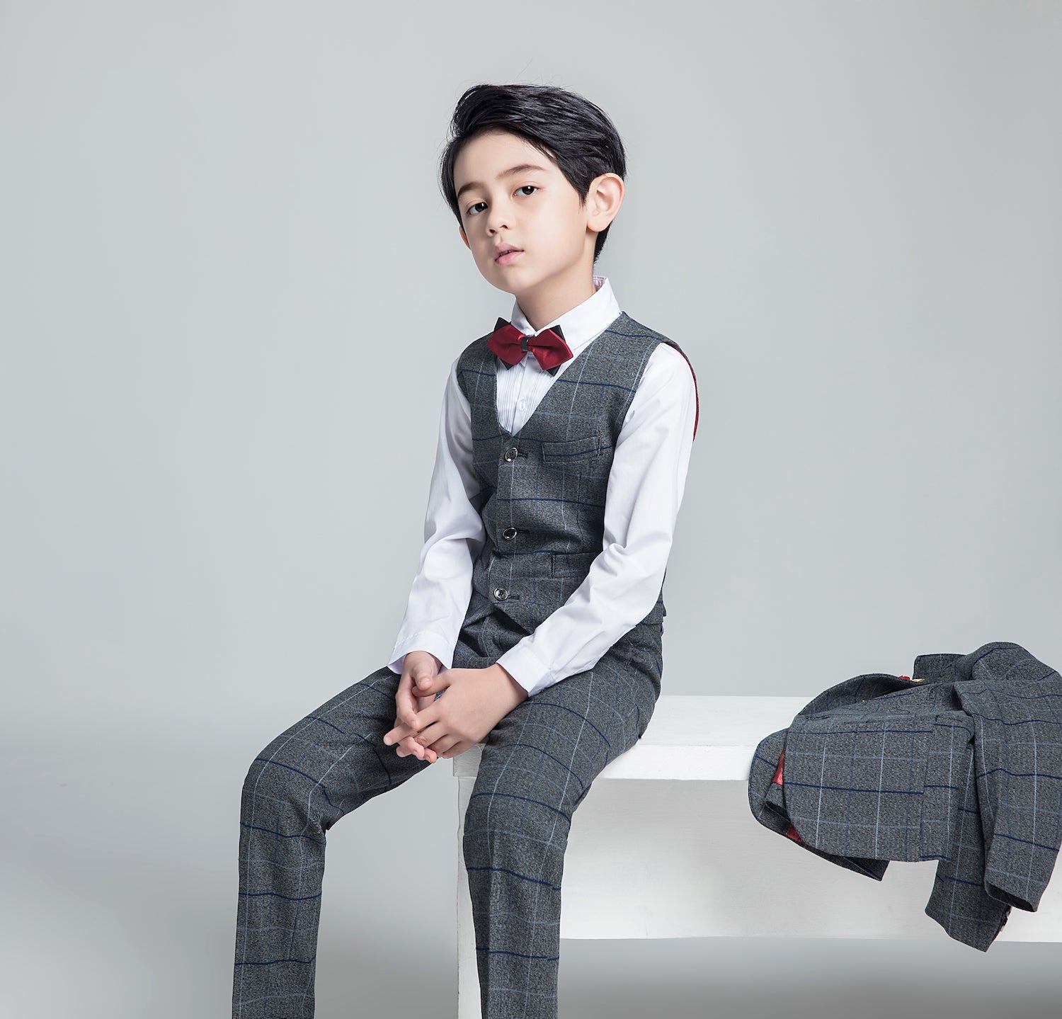 Dark Gray Plaid Fashion 5 Piece Boys Suits