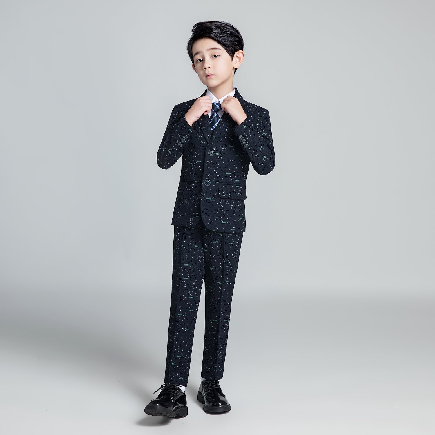 Unique Design Slim Fit Modern 5 Piece Boys Suits