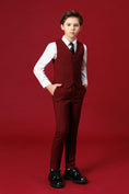 Cargar la imagen en la vista de la galería, Burgundy Custom Fit Slim 4 Piece Boy's Formal Suits With Vest+Pants+Shirt+Tie
