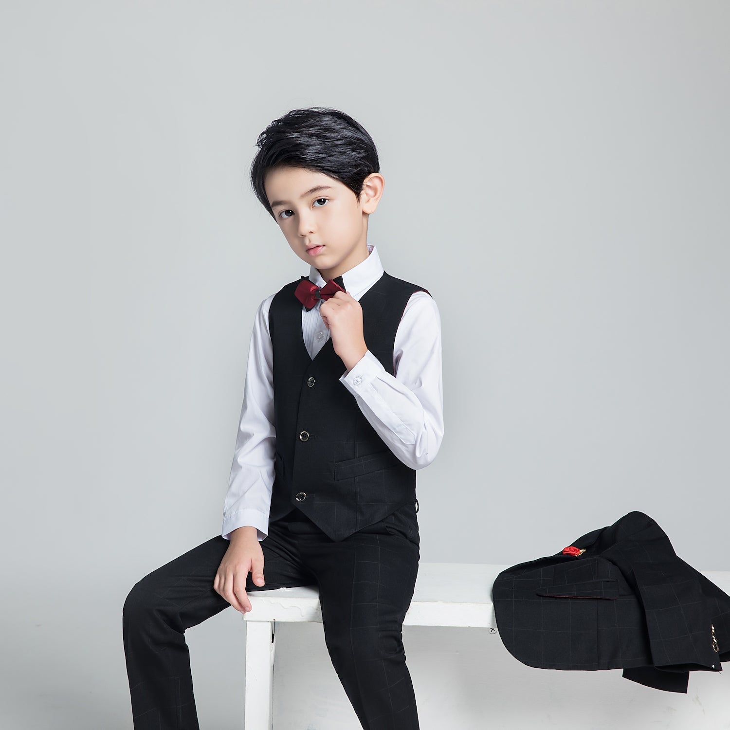 Black Plaid Elegant 5 Piece Boys Suits