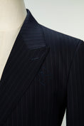 Bild in Galerie-Betrachter laden, Designer Style New Double Breasted Men's Two Button Stripe Blazer
