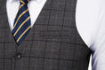 Charger l'image dans la visionneuse de la galerie, Grey Plaid Men's 3 Piece Suits
