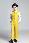 Charger l'image dans la visionneuse de la galerie, Yellow Classic 4 Piece Boy's Suits With Vest+Pants+Shirt+Tie
