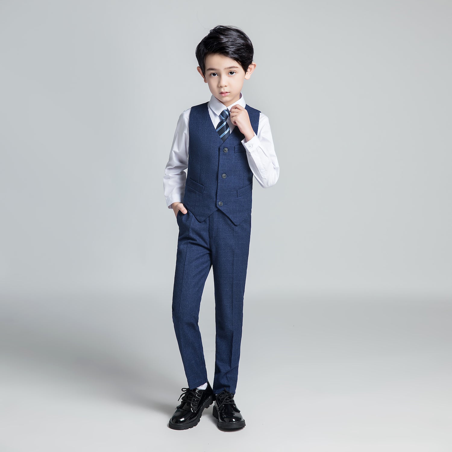 Navy Plaid Elegant 5 Piece Boys Suits