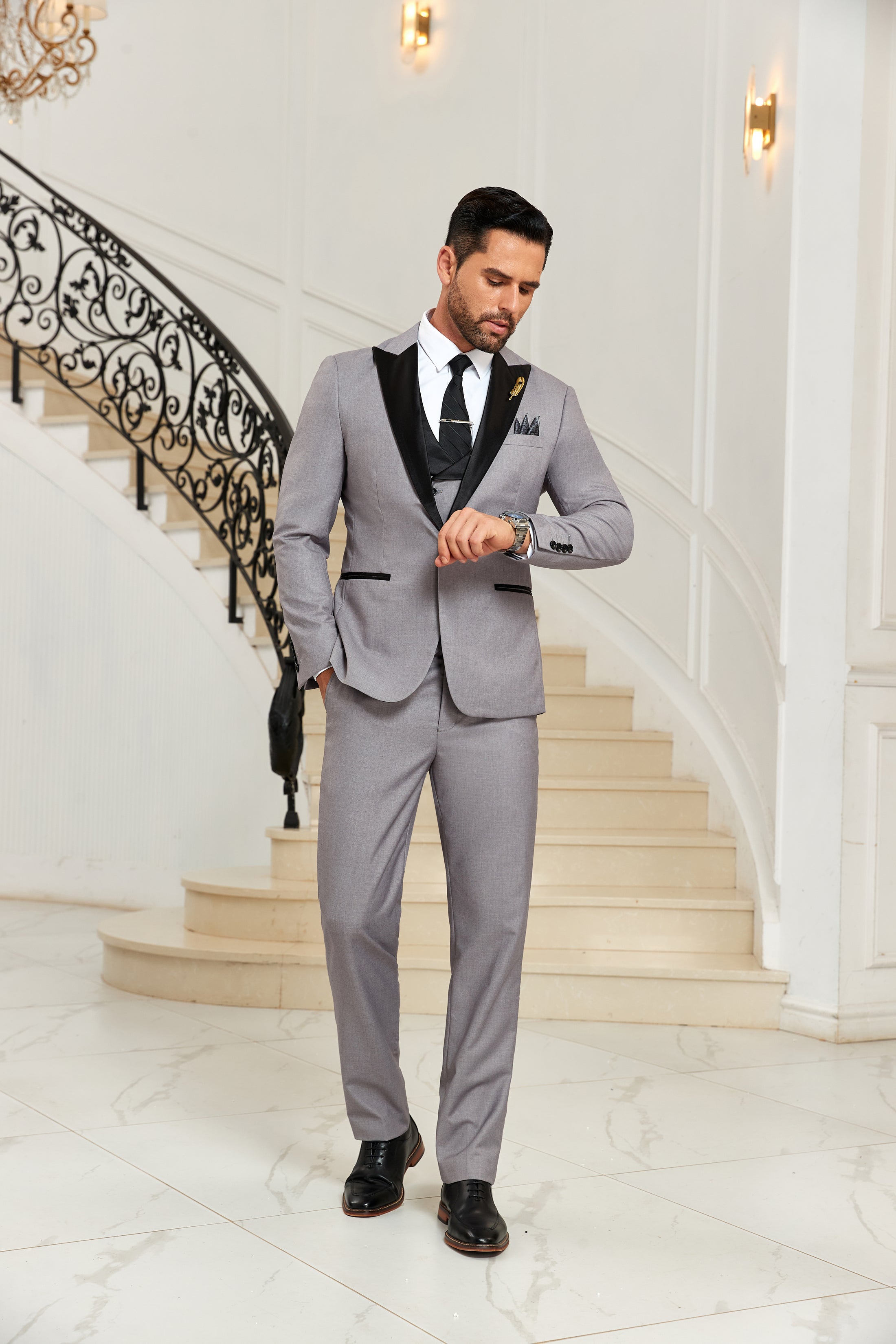 Designer Style Unique Design Modern 3 Pieces Men Suits