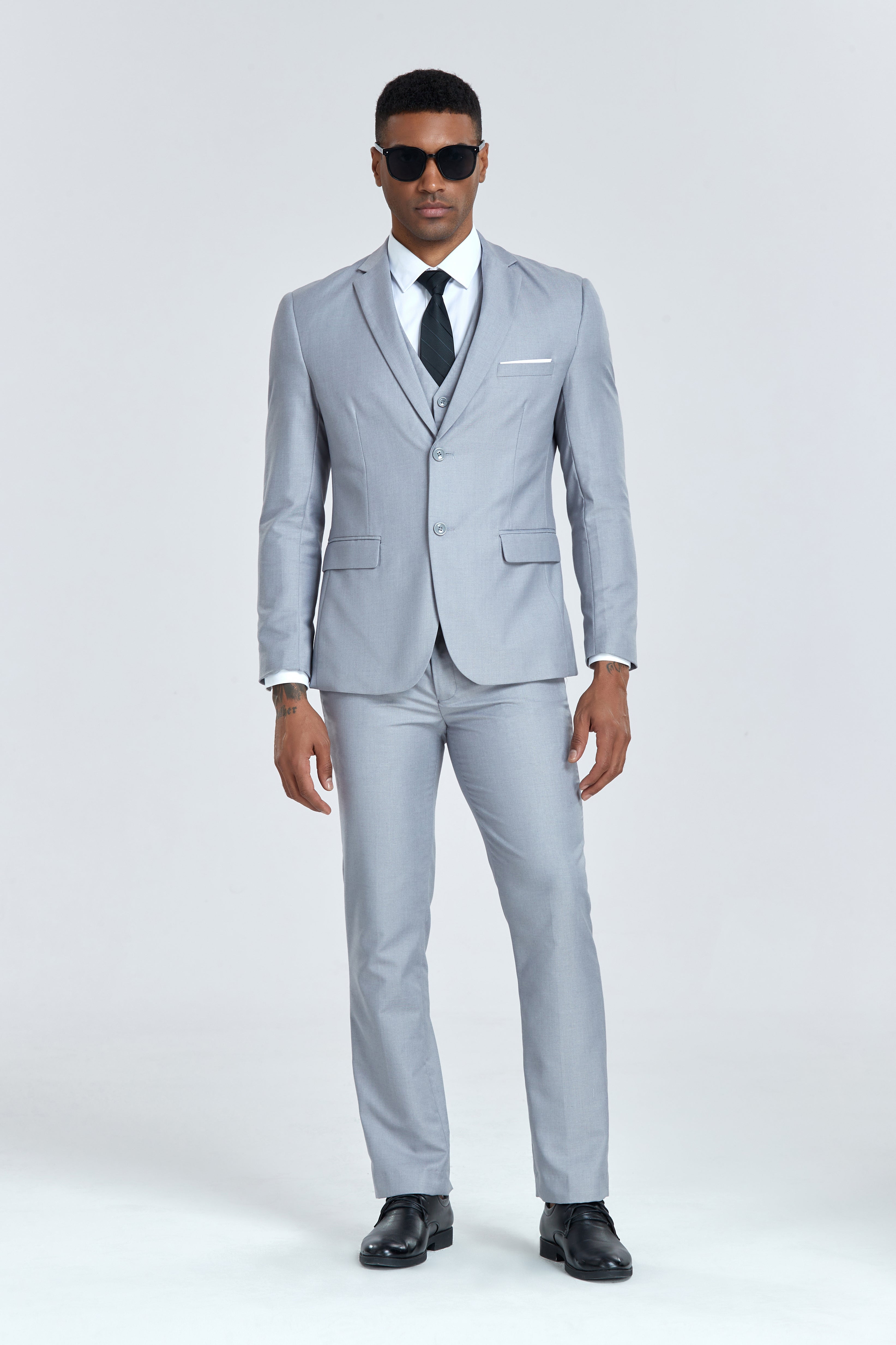 Light grey 3 piece men’s suit with sunglasses, ideal for white party or formal events