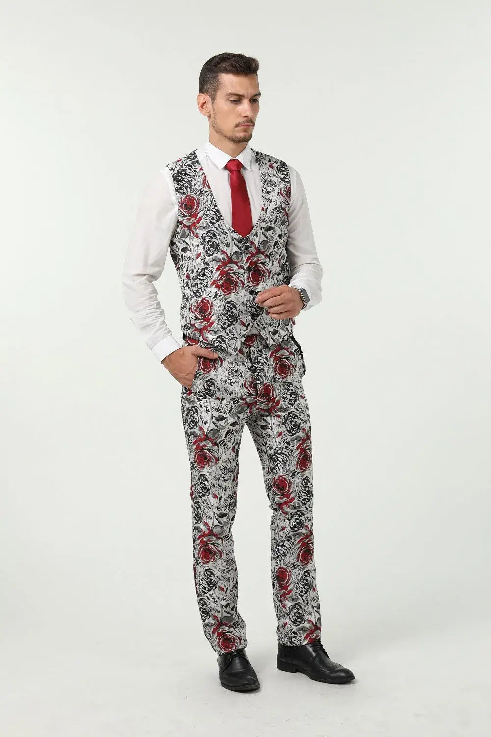 Red floral suit vest and pants set for men – elegant party outfit without blazer