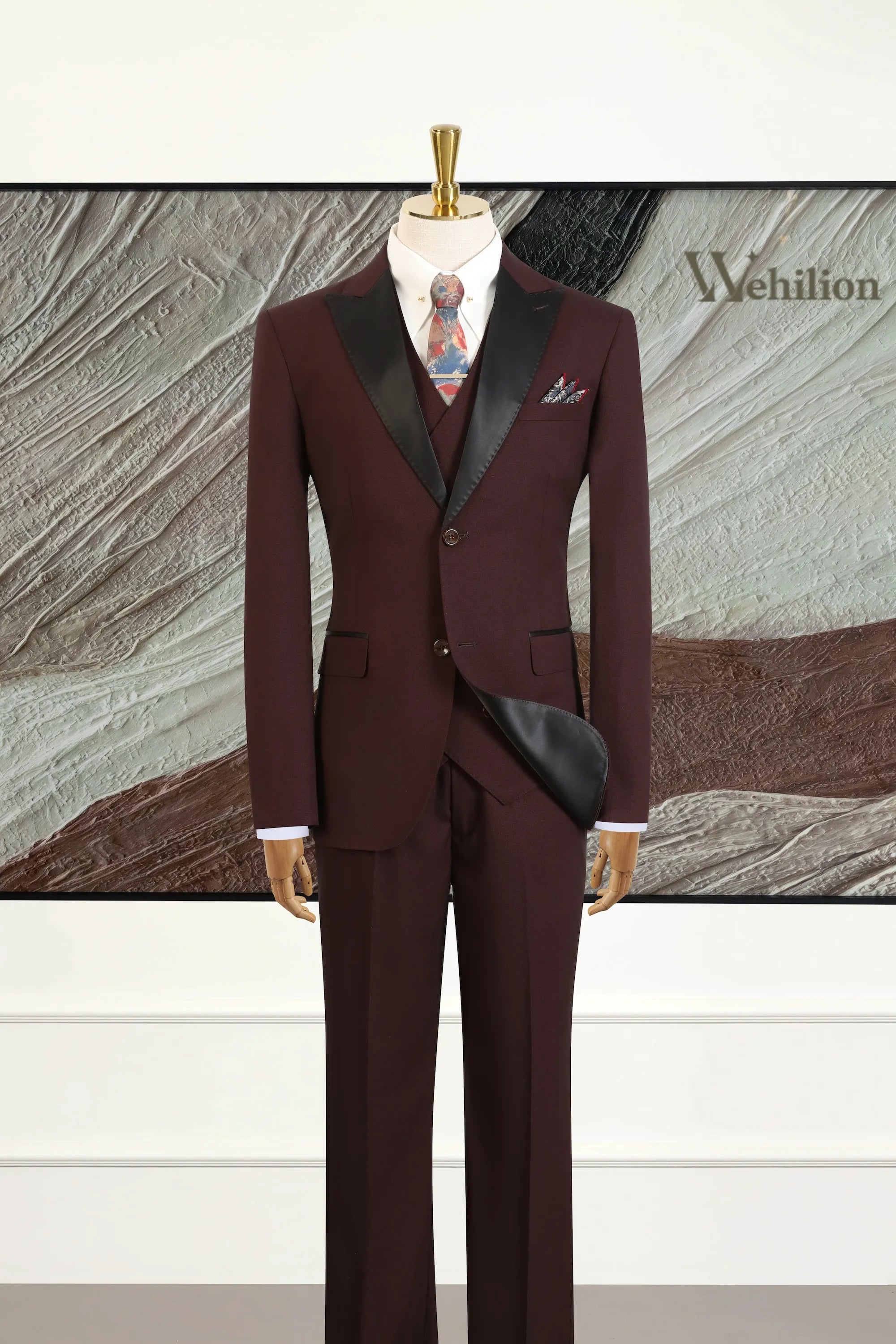 Men's Burgundy Peaked Lapel 3 Piece Suits