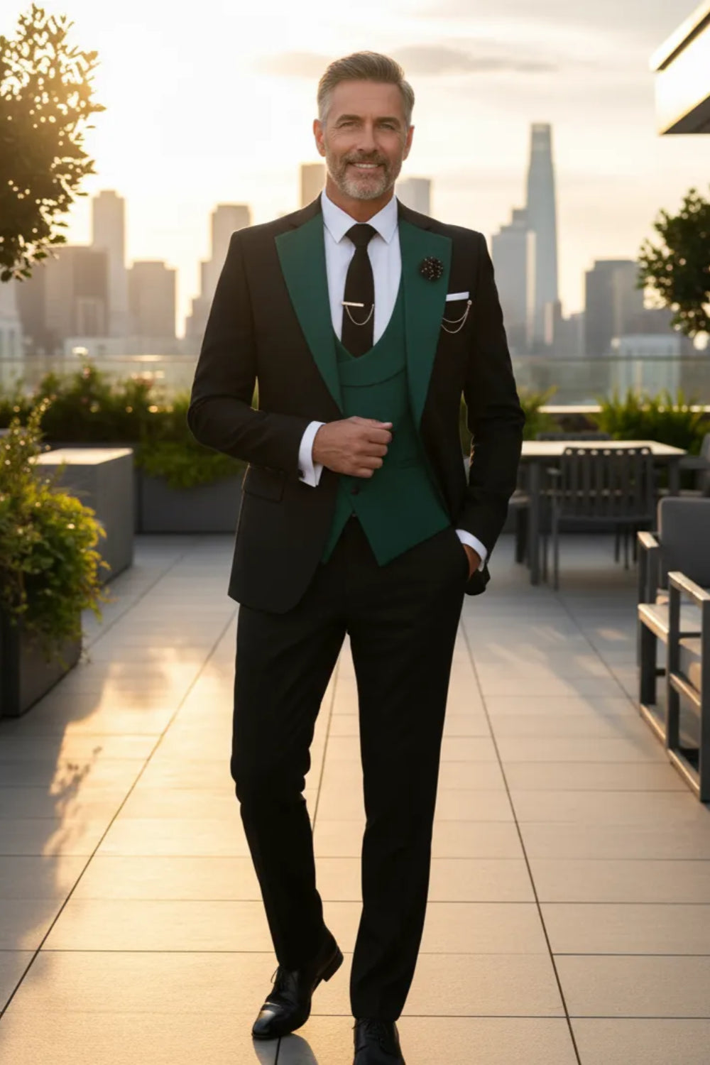 Men's Modern Luxe Peak Lapel 3 Piece Suit