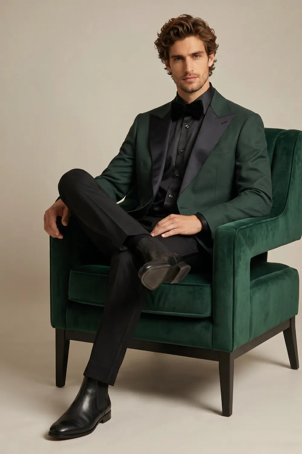 Men's Emerald Green and Black Peak Lapel Tuxedo Suit