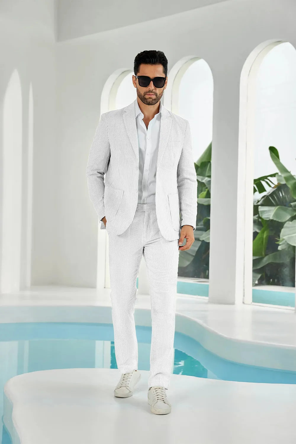 Full white seersucker striped blazer pants 2 piece men's summer suit upgrade version front display