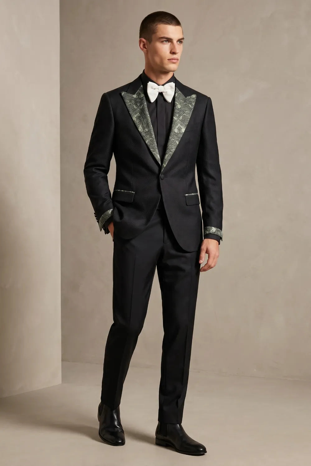 Men's Black Jacquard Peak Lapel 2-Piece Formal Tuxedo Suit