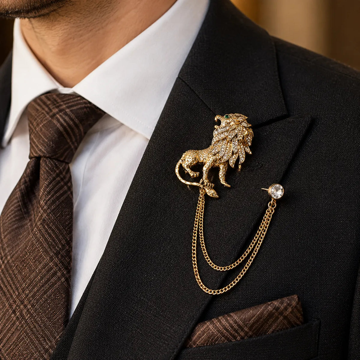 Men's Lion Lapel Pin with Decorative Chain