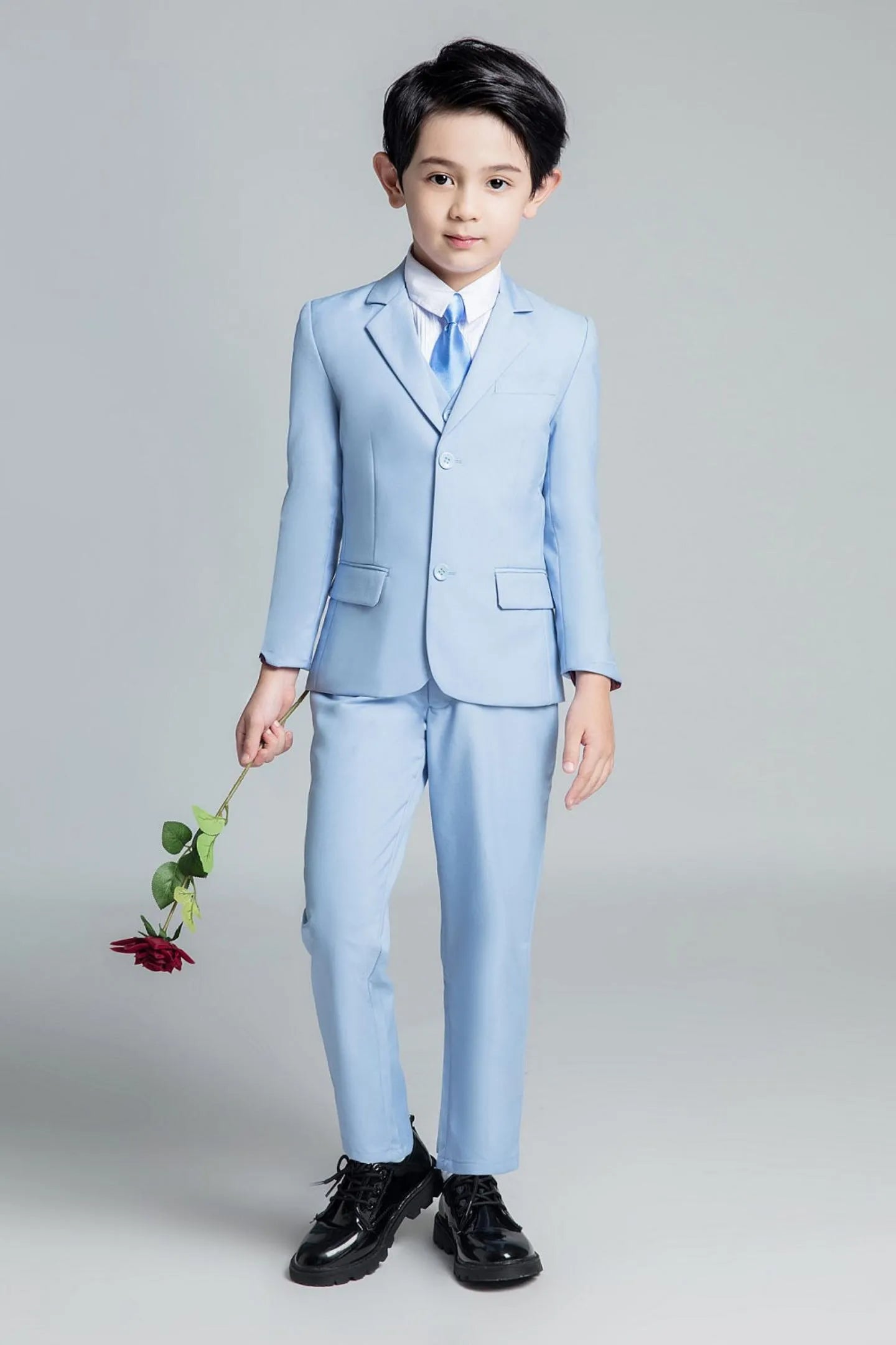 Light blue 5-piece boys formal suit with tie, charming look for boys weddings