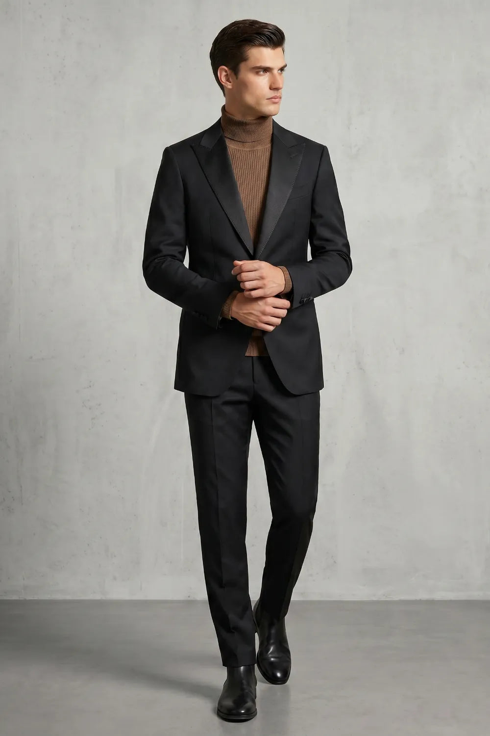 Men's Black Single Breasted Peak Lapel Suit