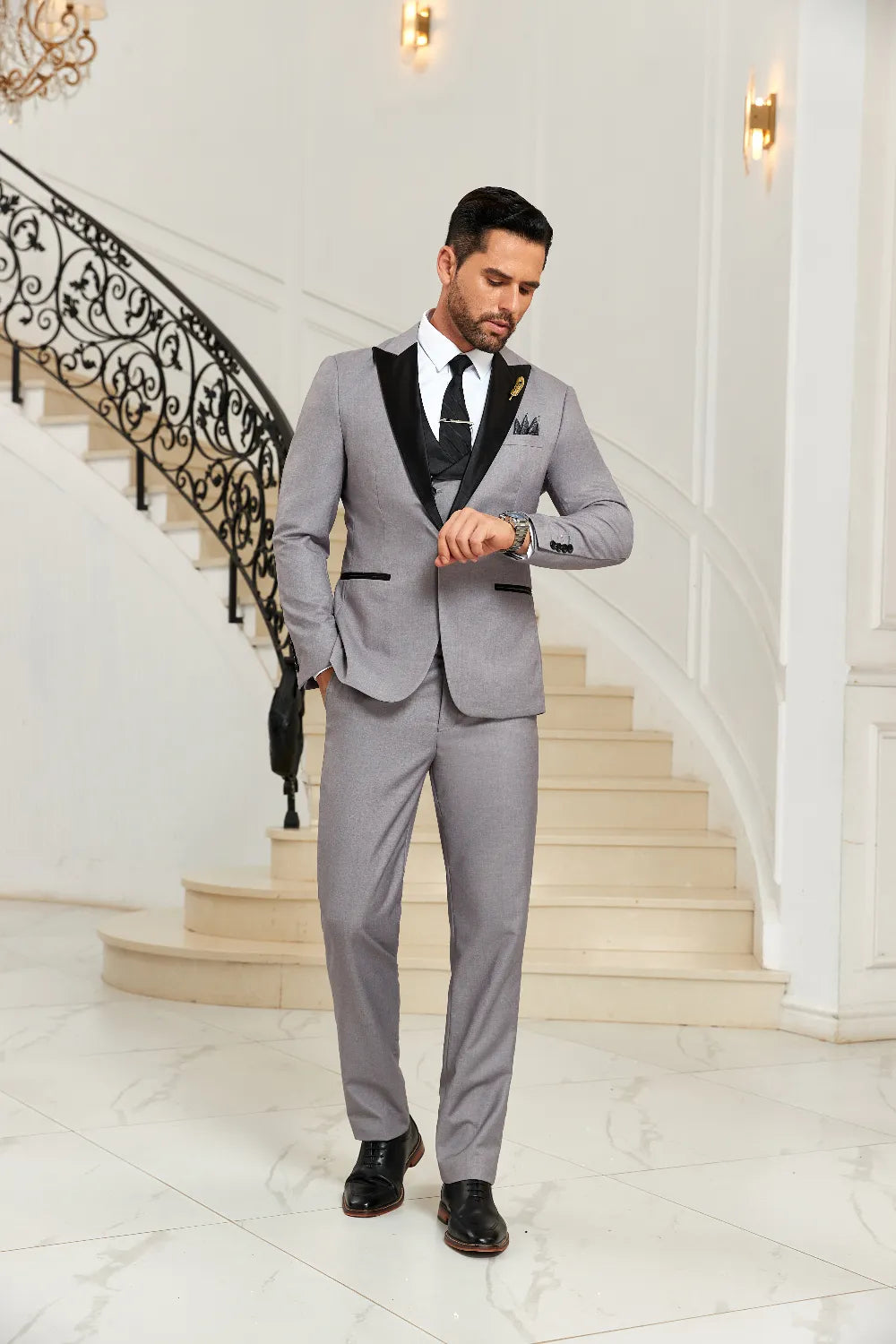 Men’s Grey Peak Collar Modern 3 Piece Suit